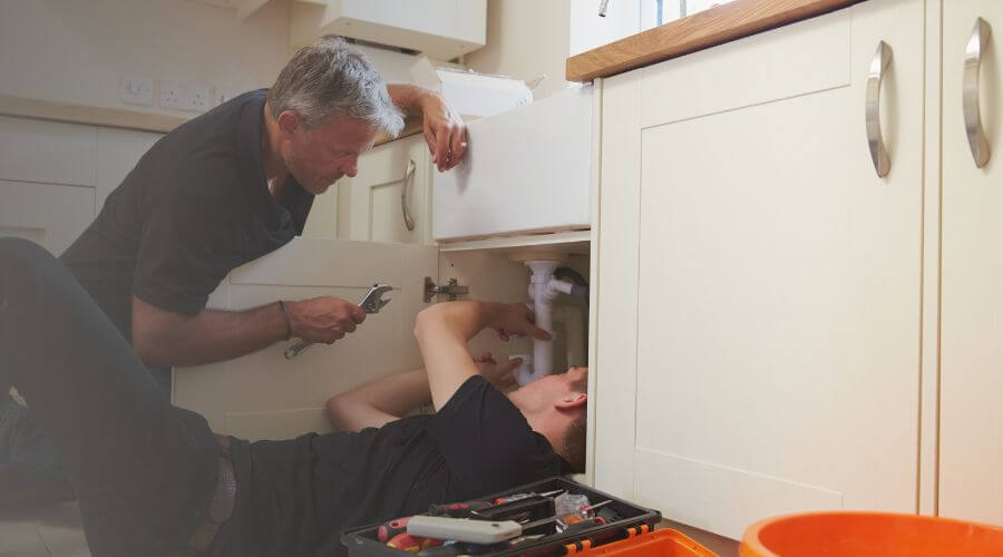 Professional burst pipe repair services in Farmersville, IL